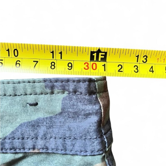 O'Neill Boys Hyperfreak Camo Shorts with Drawstring Swim Trunks Size 25 - Picture 2 of 8